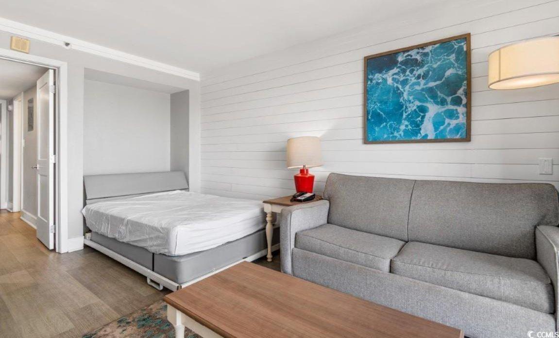 Oceanfront Bliss At Grand Cayman Resort!