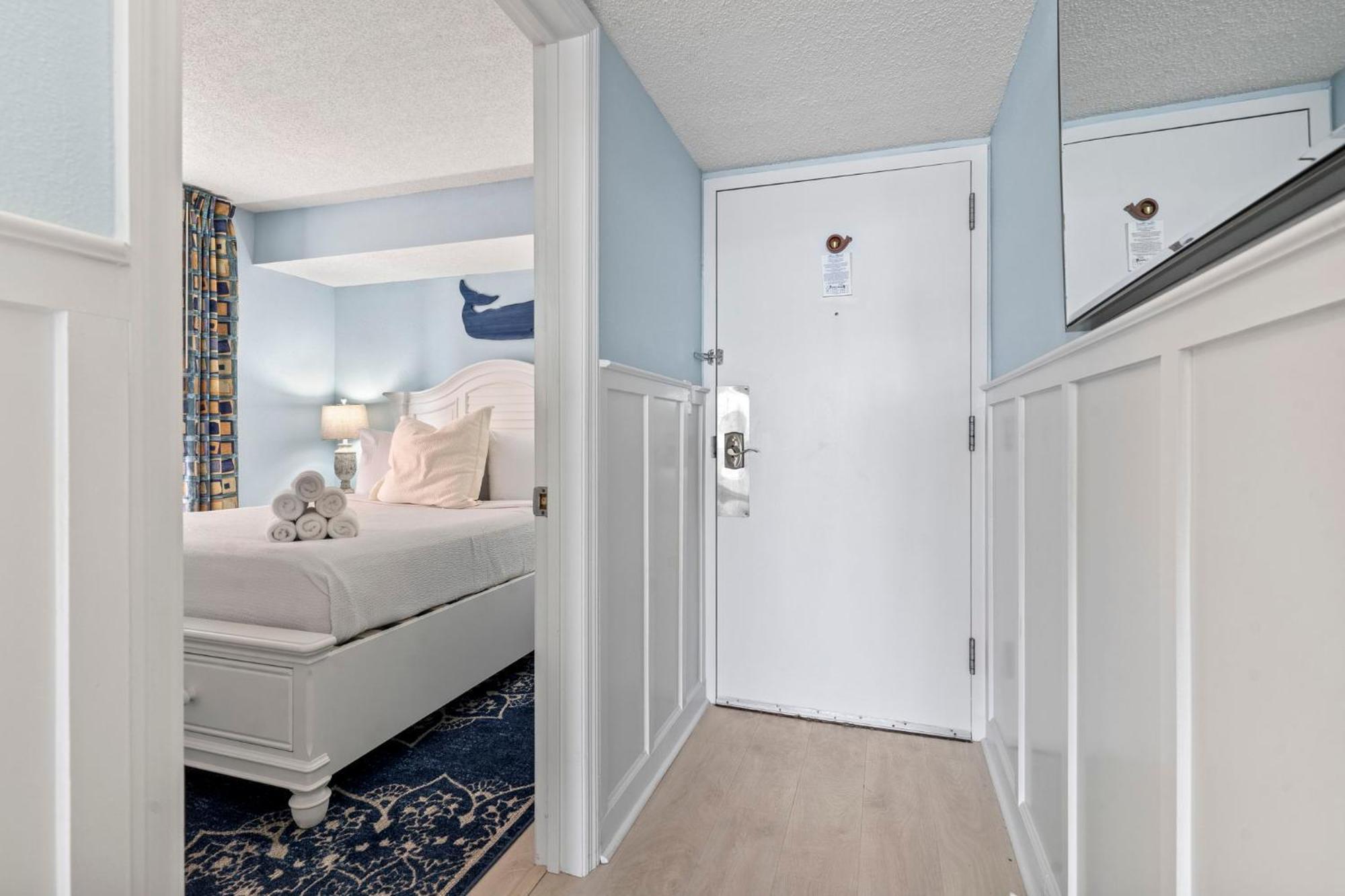 Beautifully Renovated Oceanfront 2 Bedroom With Oversized Balcony! Bay Watch 509 Holiday home Myrtle Beach