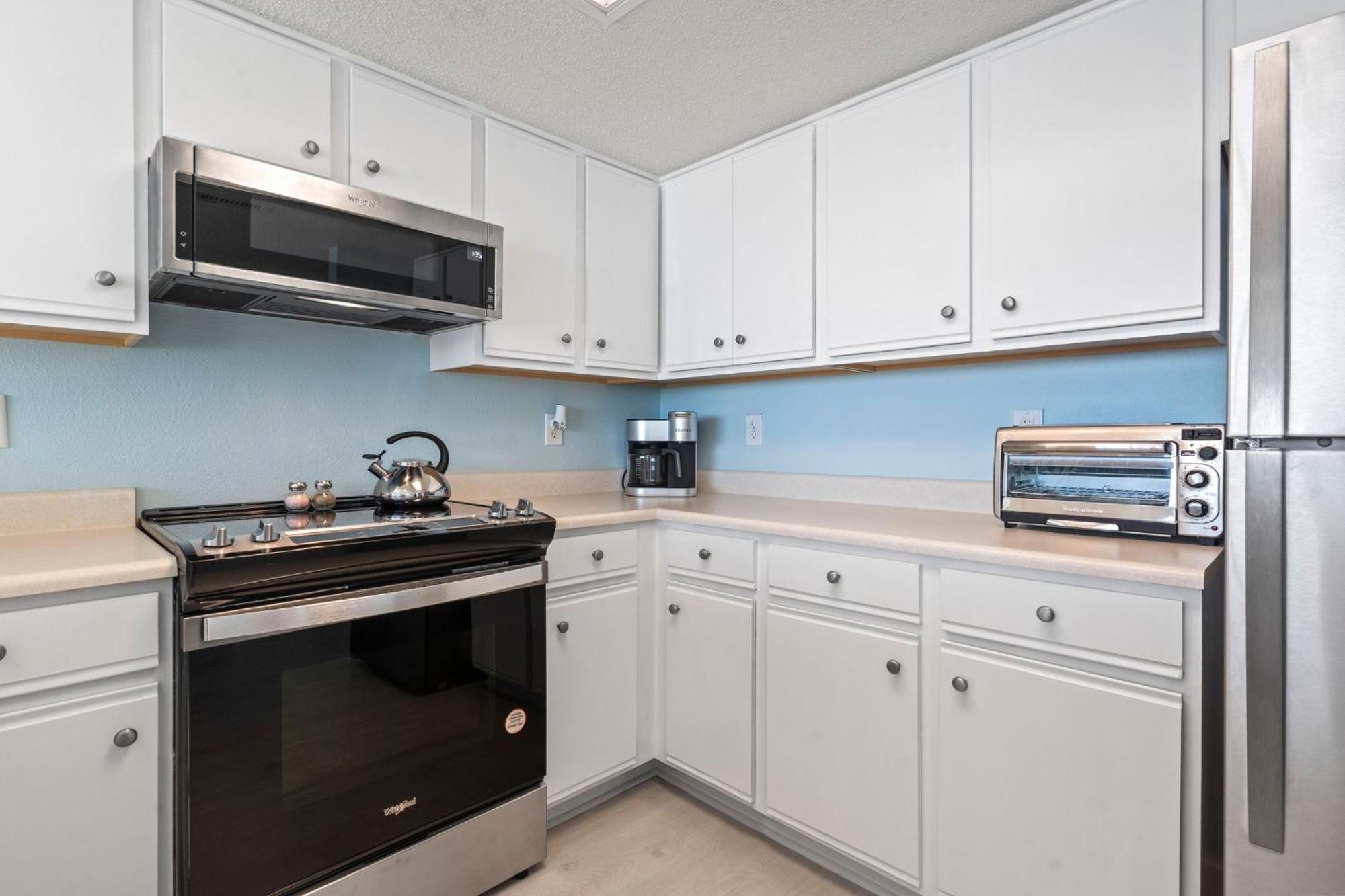 Beautifully Renovated Oceanfront 2 Bedroom With Oversized Balcony! Bay Watch 509 Myrtle Beach