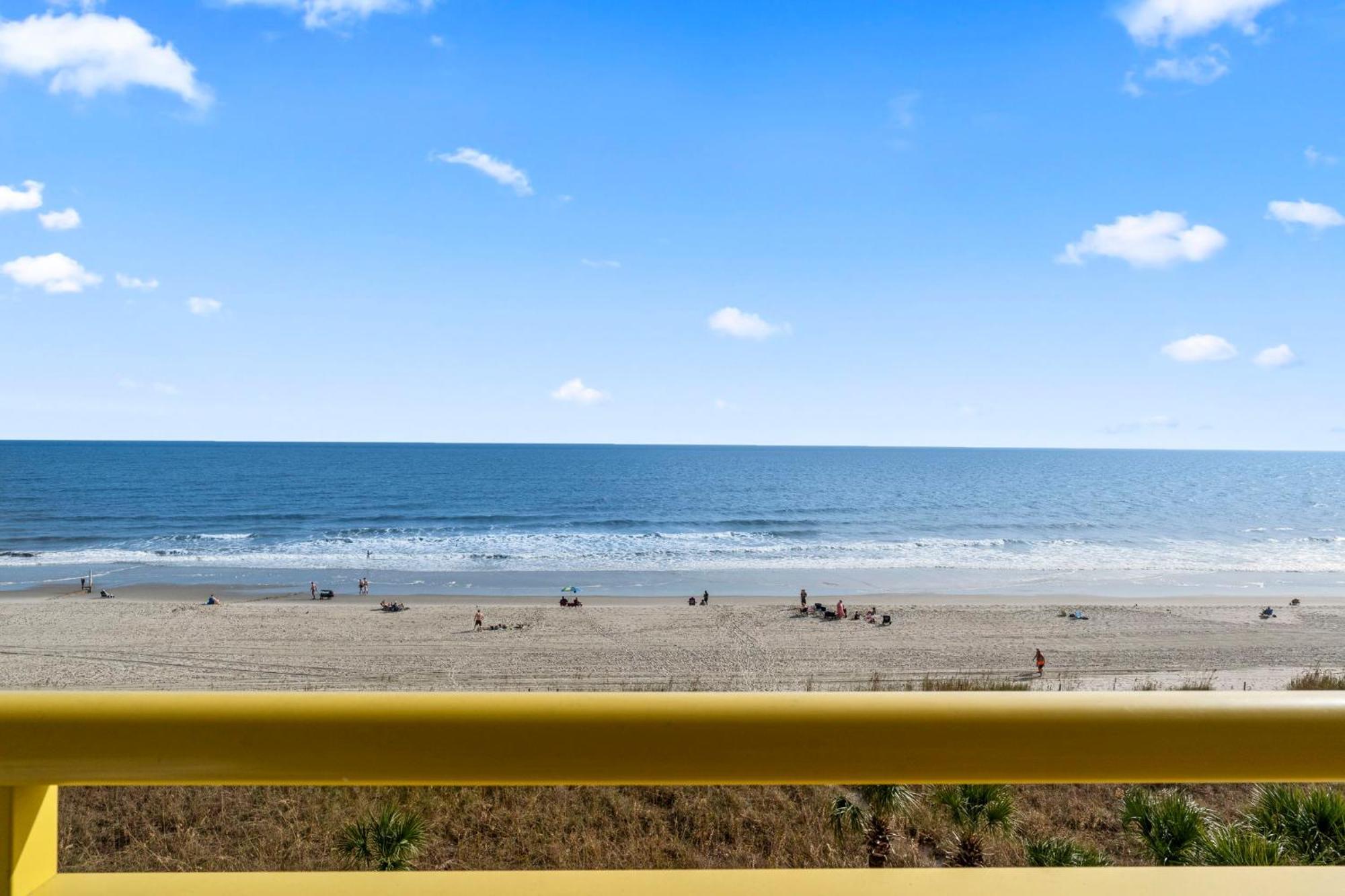 Holiday home Beautifully Renovated Oceanfront 2 Bedroom With Oversized Balcony! Bay Watch 509 Myrtle Beach