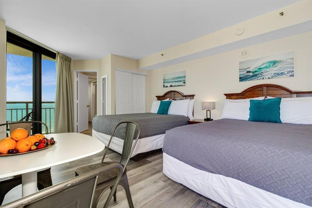 Supreme Oceanfront Studio, Dogs Ok! 1126 Apartment