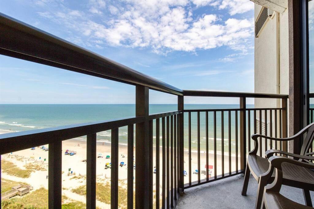 Supreme Oceanfront Studio, Dogs Ok! 1126 Apartment *