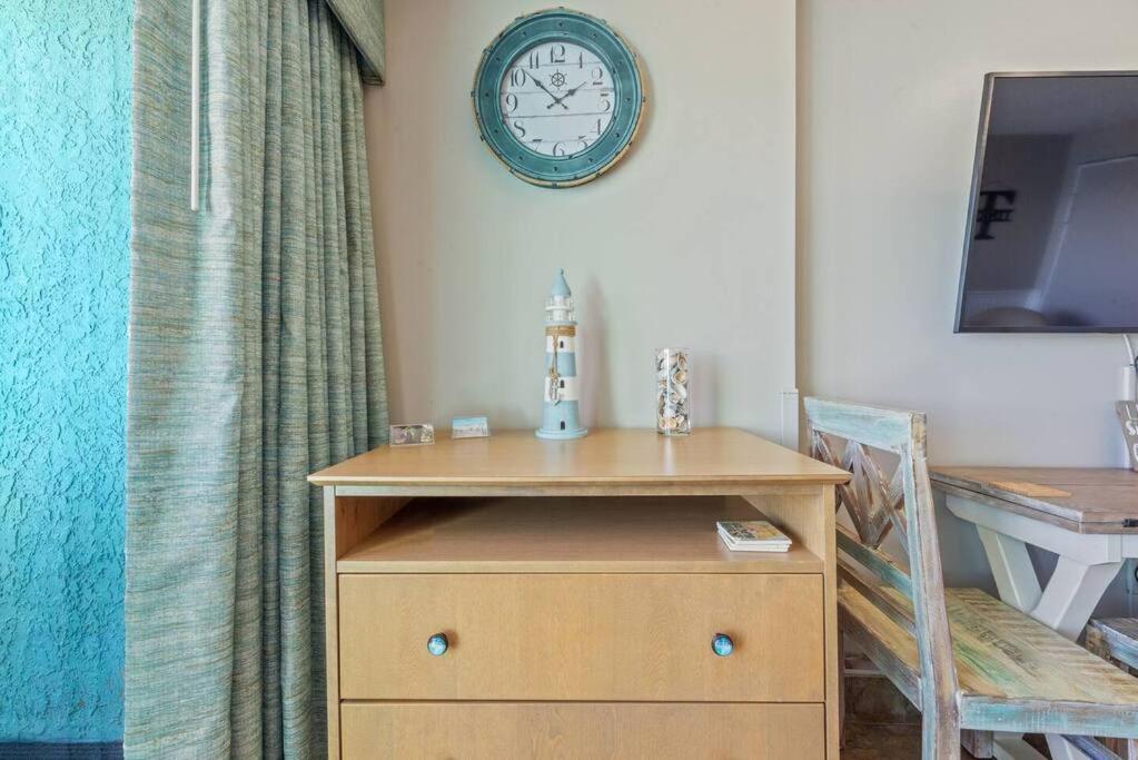 Apartment Impeccable Oceanfront Suite, Floor! L1543 *