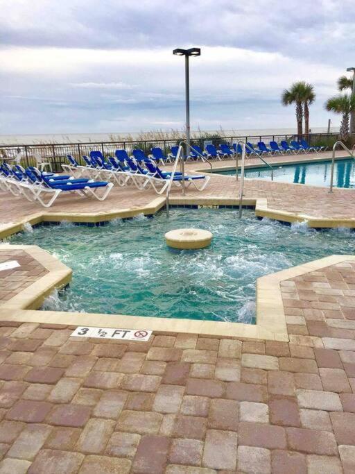 Impeccable Oceanfront Suite, Floor! L1543