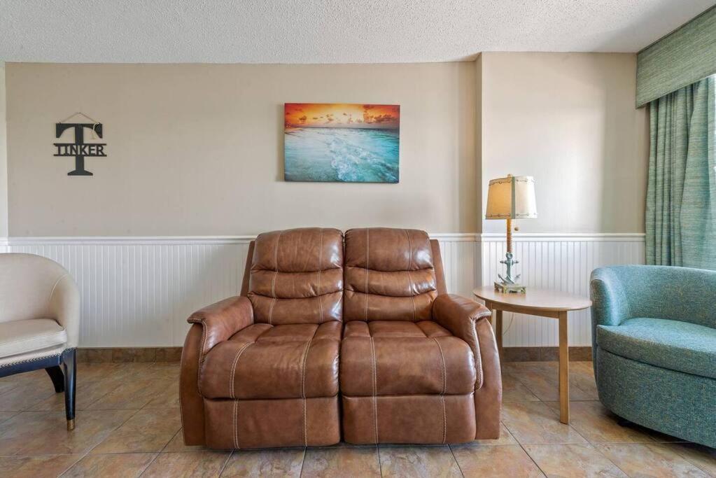 Apartment Impeccable Oceanfront Suite, Floor! L1543