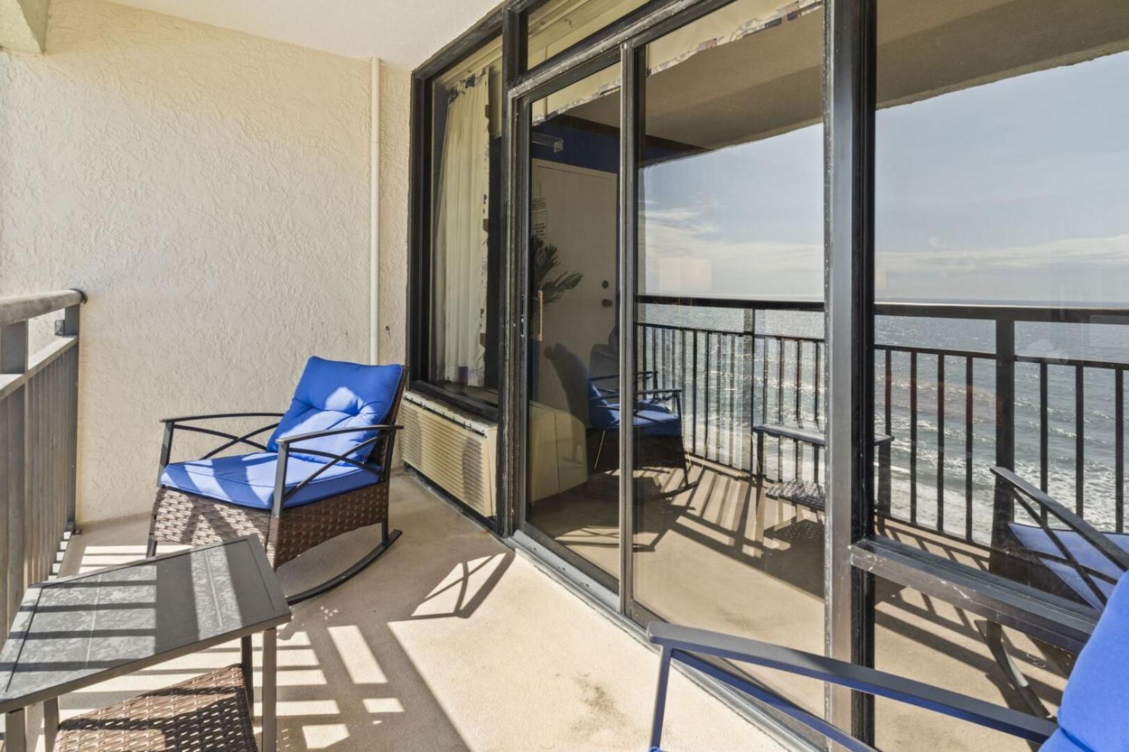 Beautiful Double Queen Suite- Spectacular Oceanfront Views! Ocean Reef 905 Holiday home *