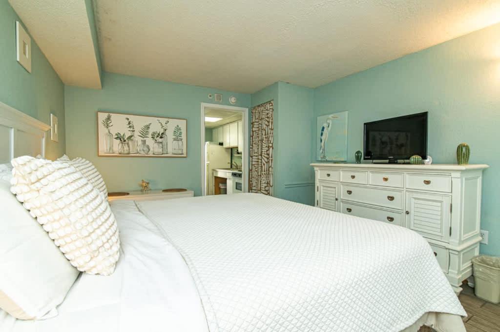 Oceanfront Lazy River Indoor Outdoor Pools Location * Myrtle Beach