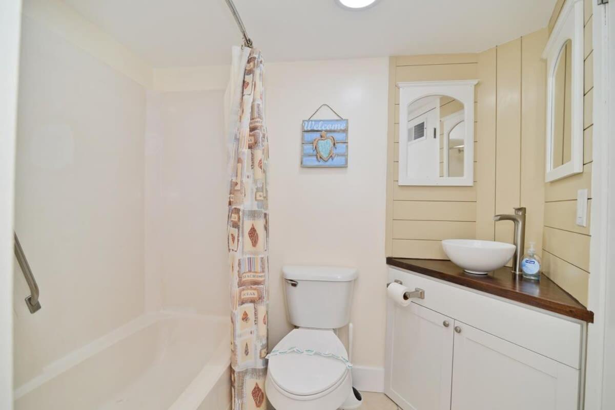 Oceanfront In Heart Of N Myrtle With Pool Holiday home *