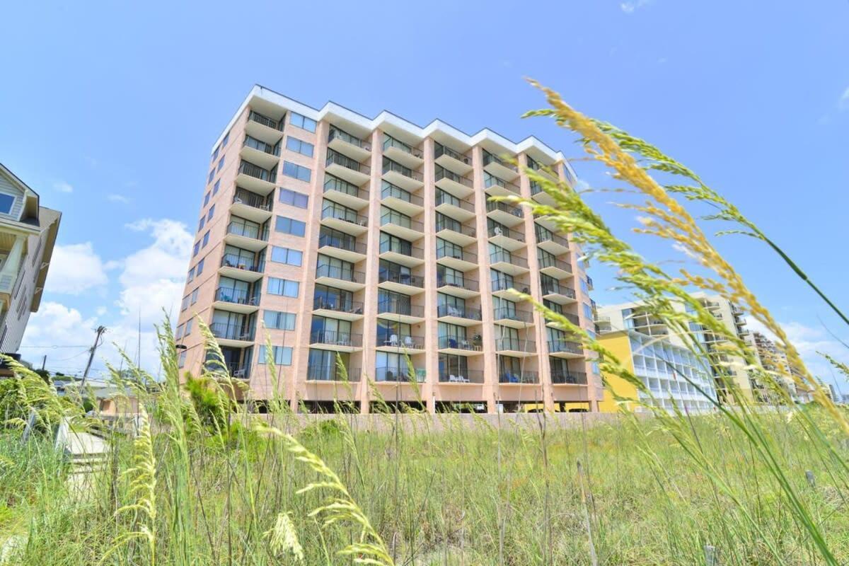 Holiday home Oceanfront In Heart Of N Myrtle With Pool *