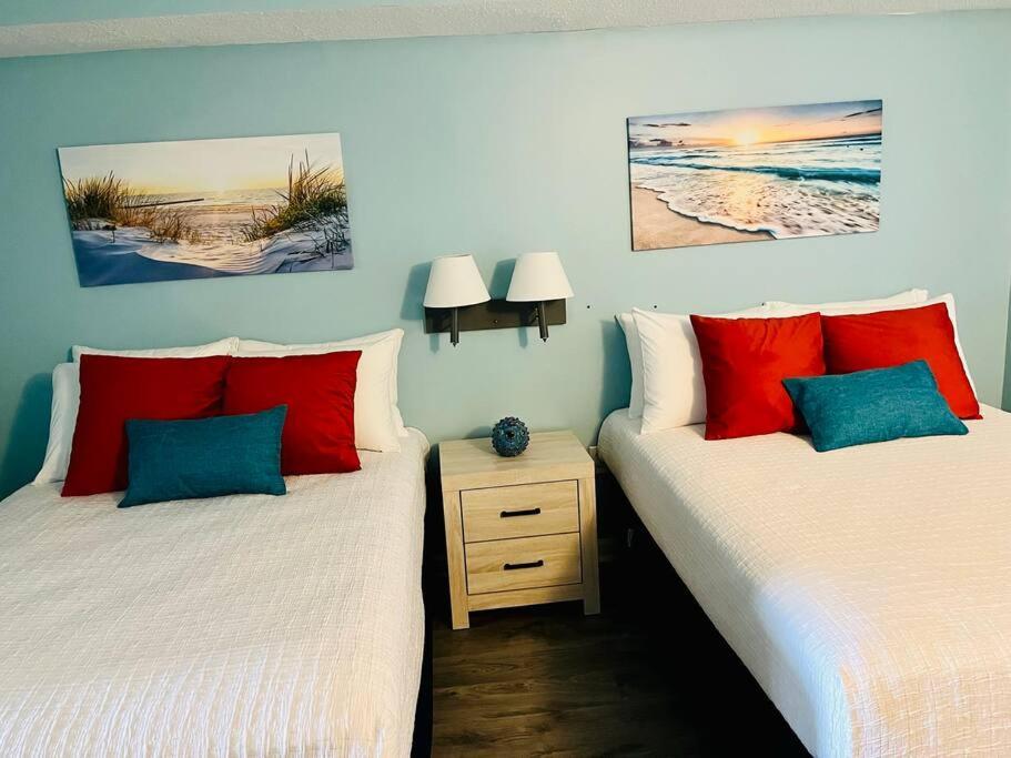 1131 Sea Forever Oceanfront Apartment