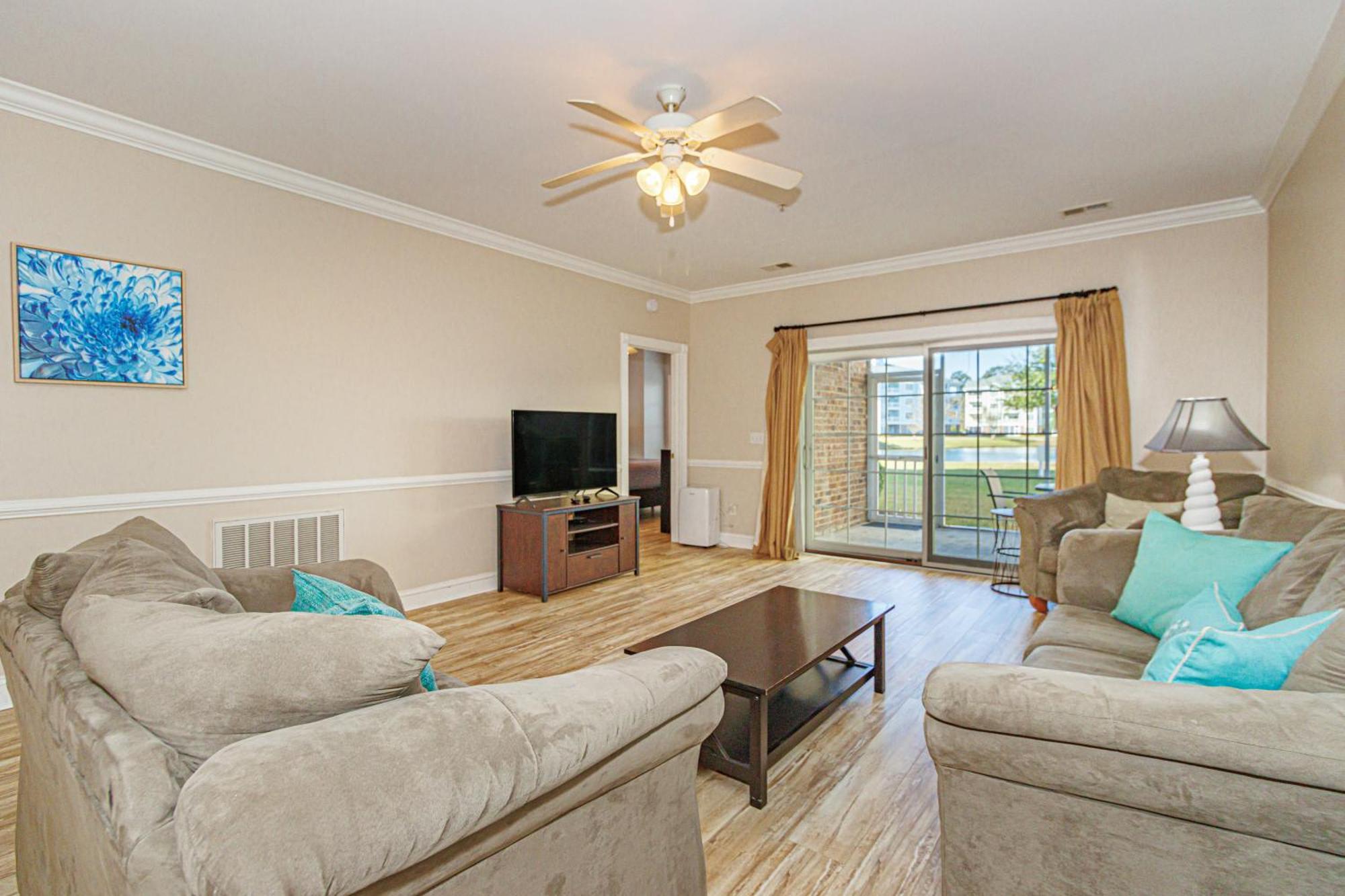 Ground Floor 3 Bedroom Condo! Magnolia Pointe 105! Sleeps 6 Guests Holiday home *