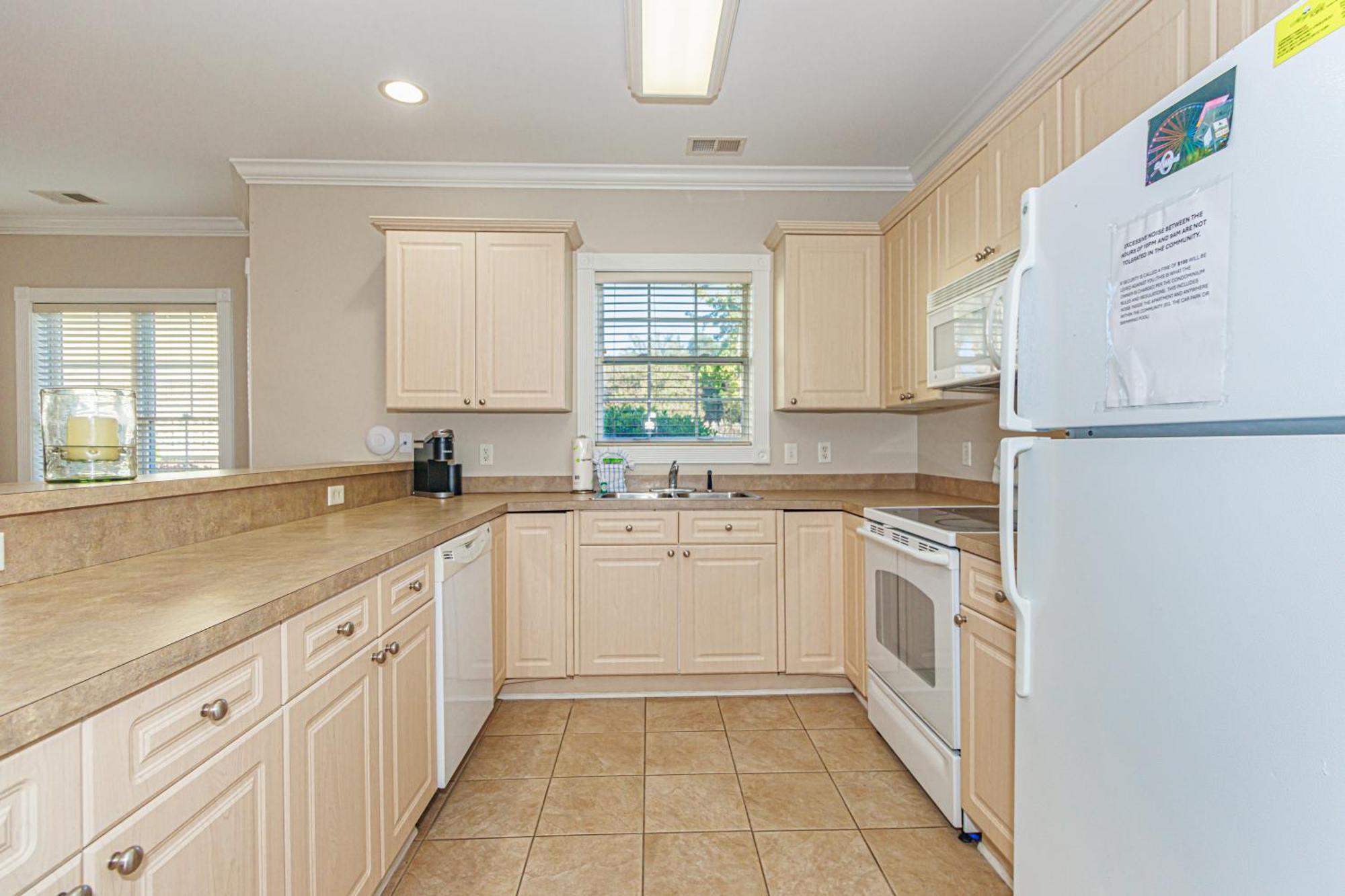 Ground Floor 3 Bedroom Condo! Magnolia Pointe 105! Sleeps 6 Guests Myrtle Beach