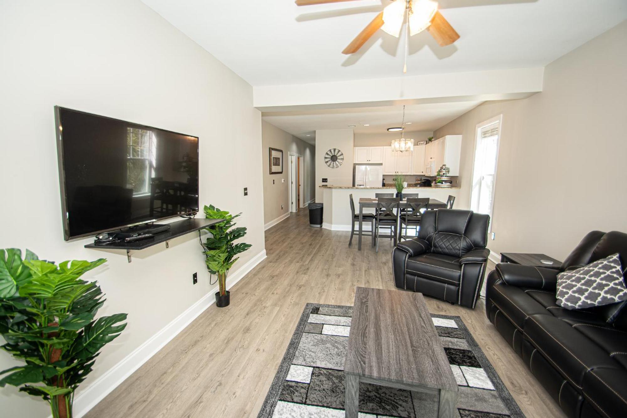 World Tour 201 St Andrews Bldg By Palmetto Vacation Apartment