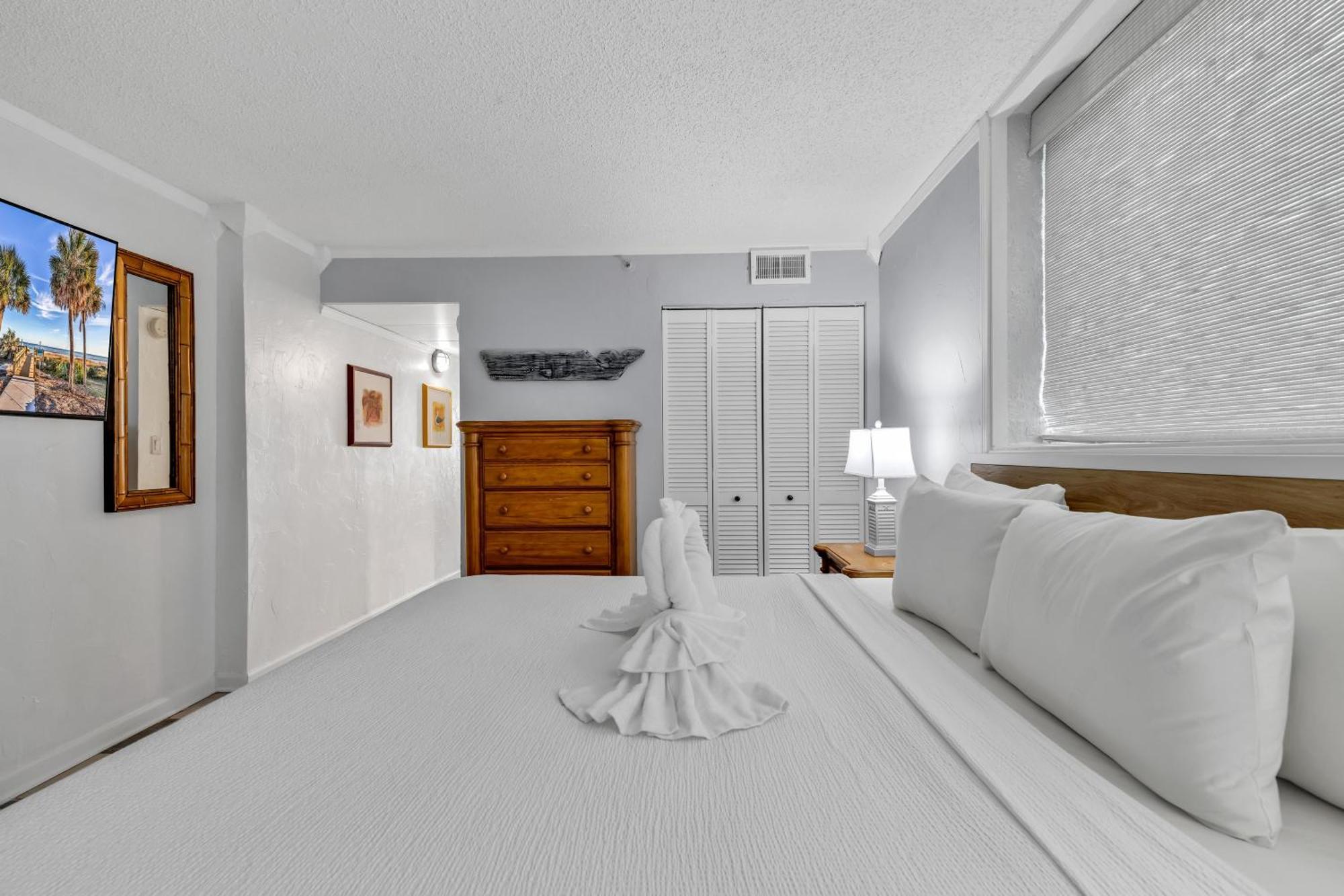 Meridian Plaza 404 Apartment Myrtle Beach