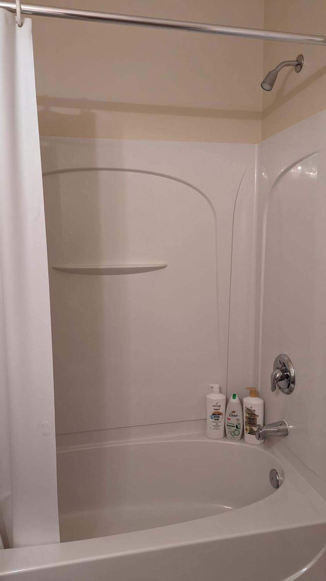 2-bdrm With Designated Remote Work Area/pool