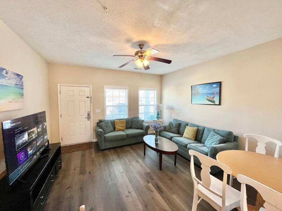 Lovely 2-level 2-br Cottage, 2 Blocks To Myrtle Beach