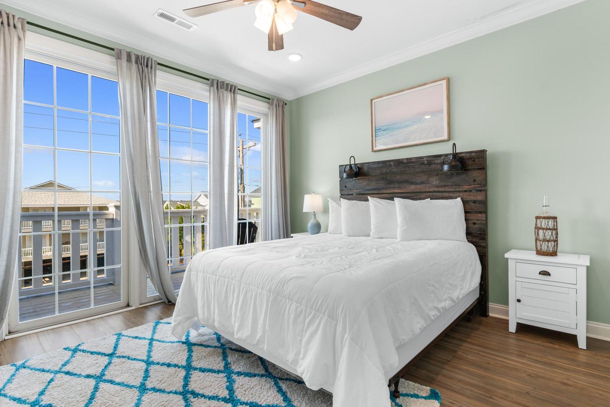 Holiday home Ocean Breeze - Ocean Front, 7 Bedroom
