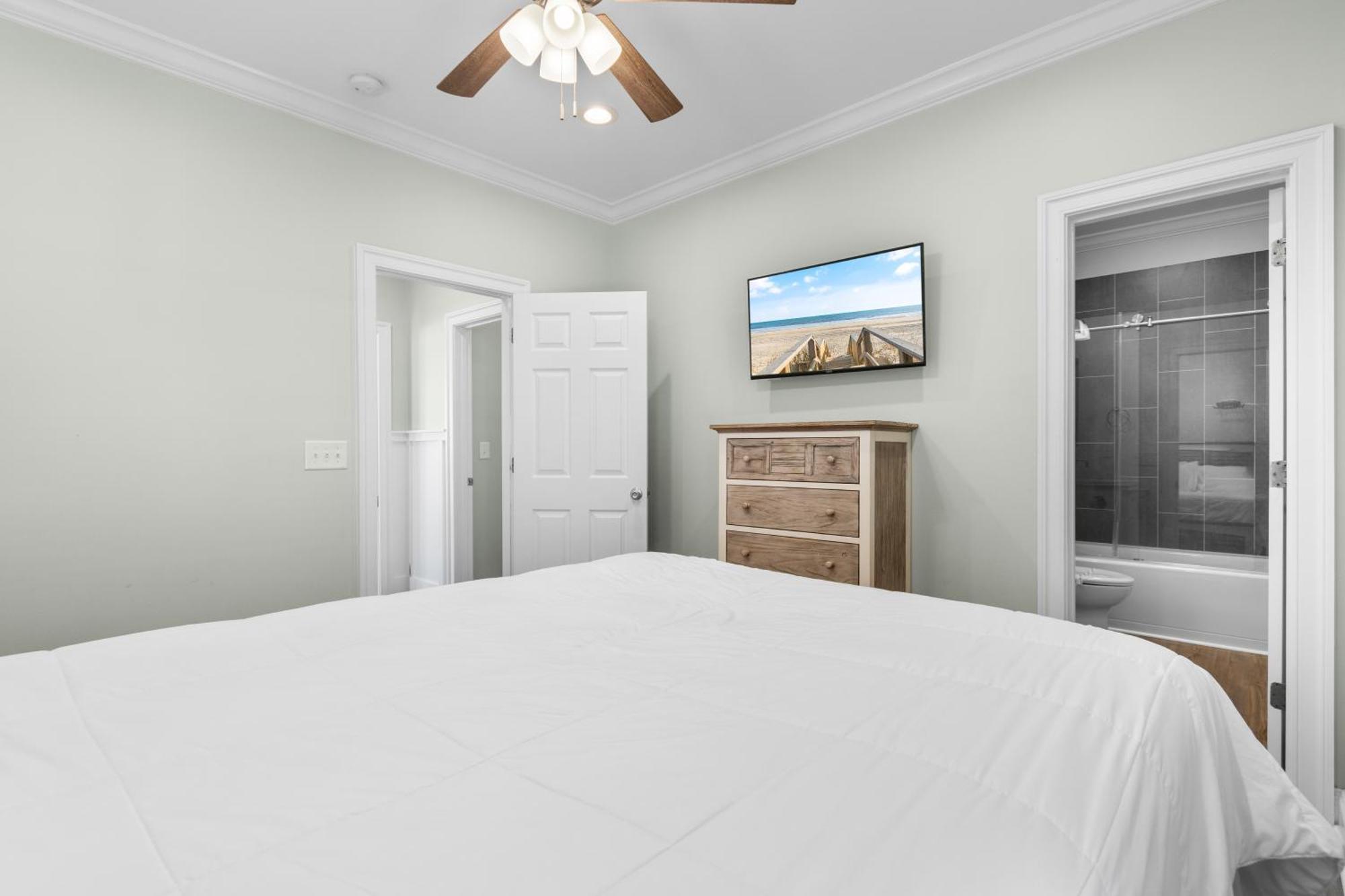 Holiday home Ocean Breeze - Ocean Front, 7 Bedroom Myrtle Beach