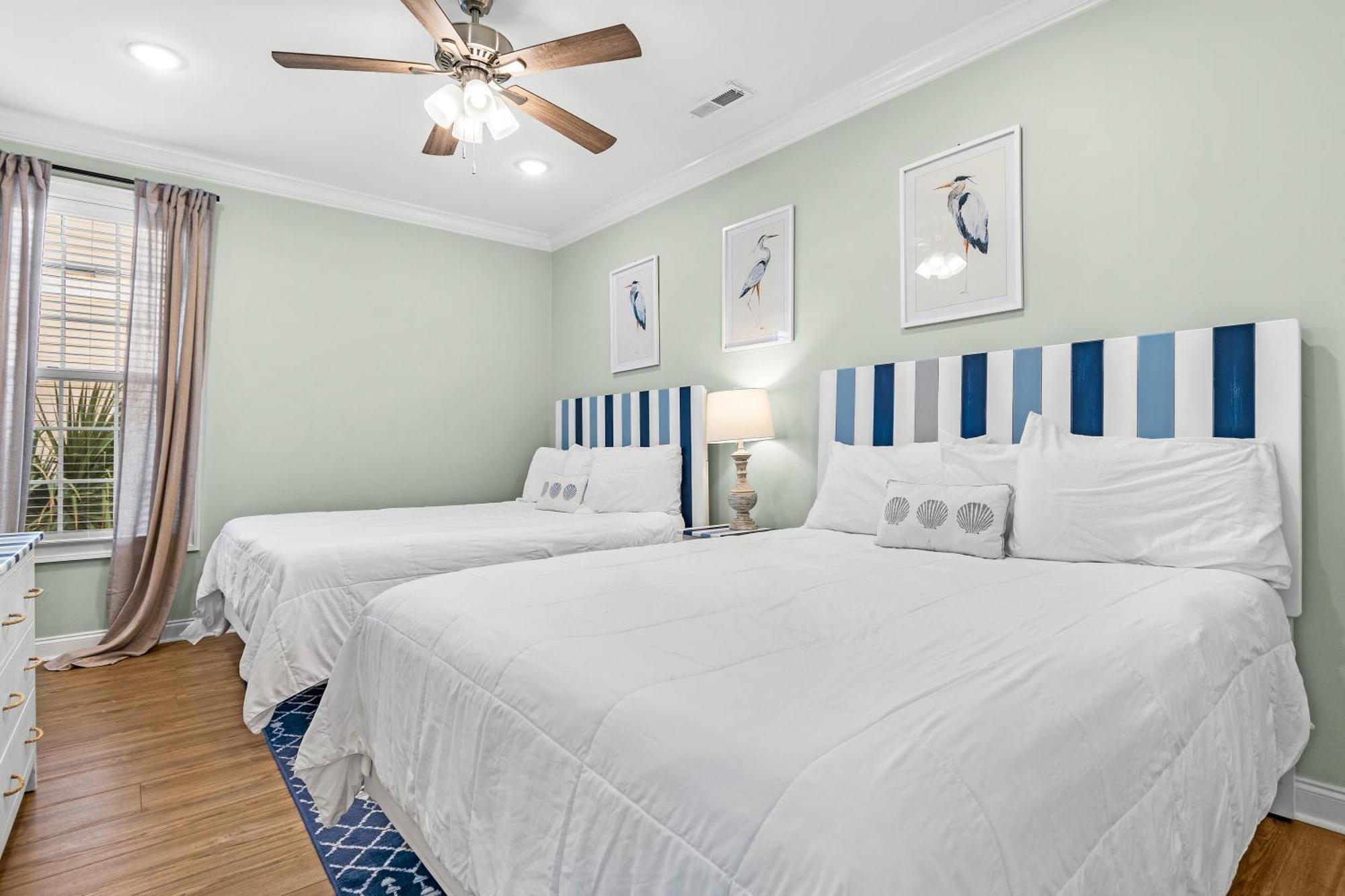 Ocean Breeze - Ocean Front, 7 Bedroom Myrtle Beach