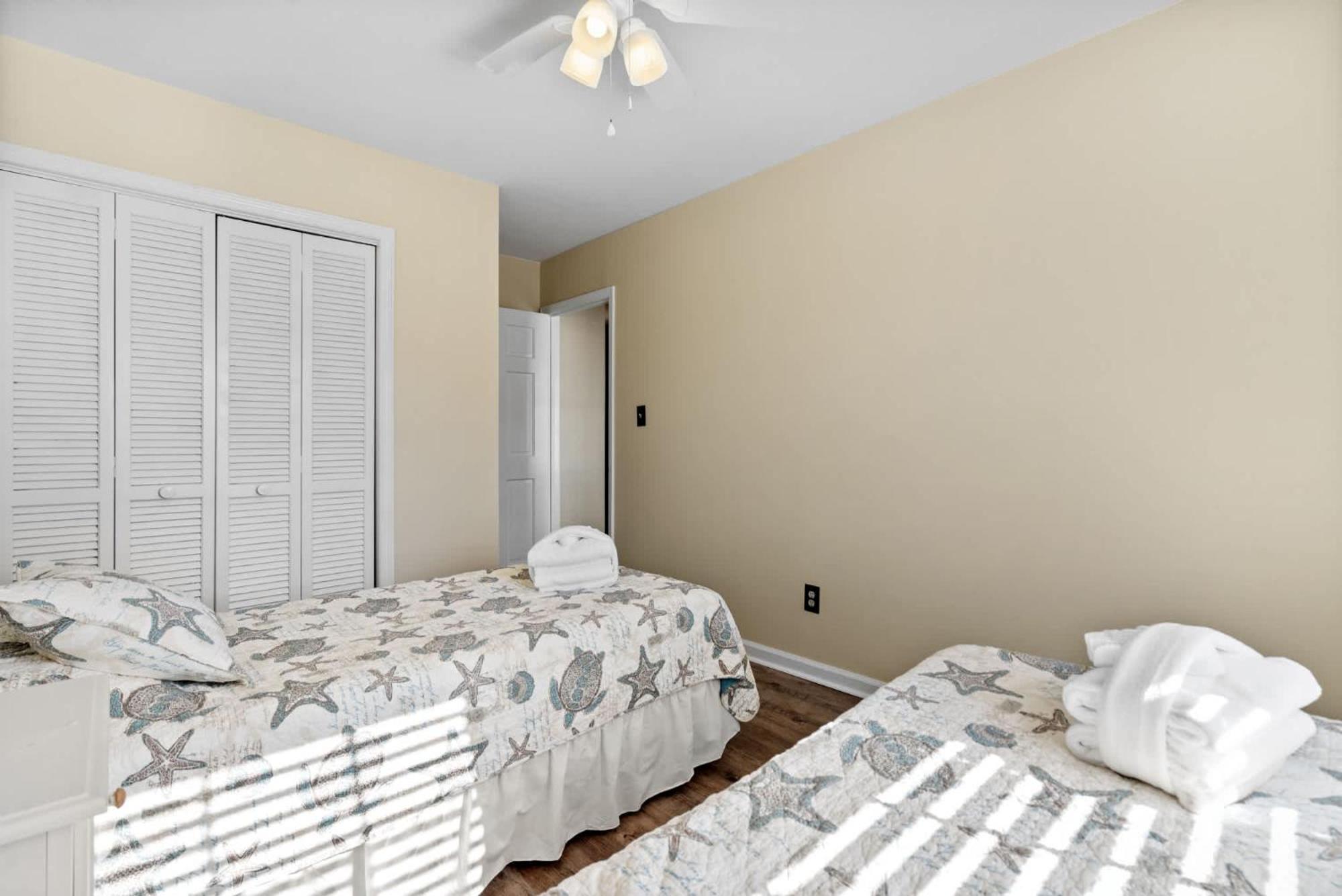 Beachfront Bliss-admirals Quarters Ii Oceanfront *