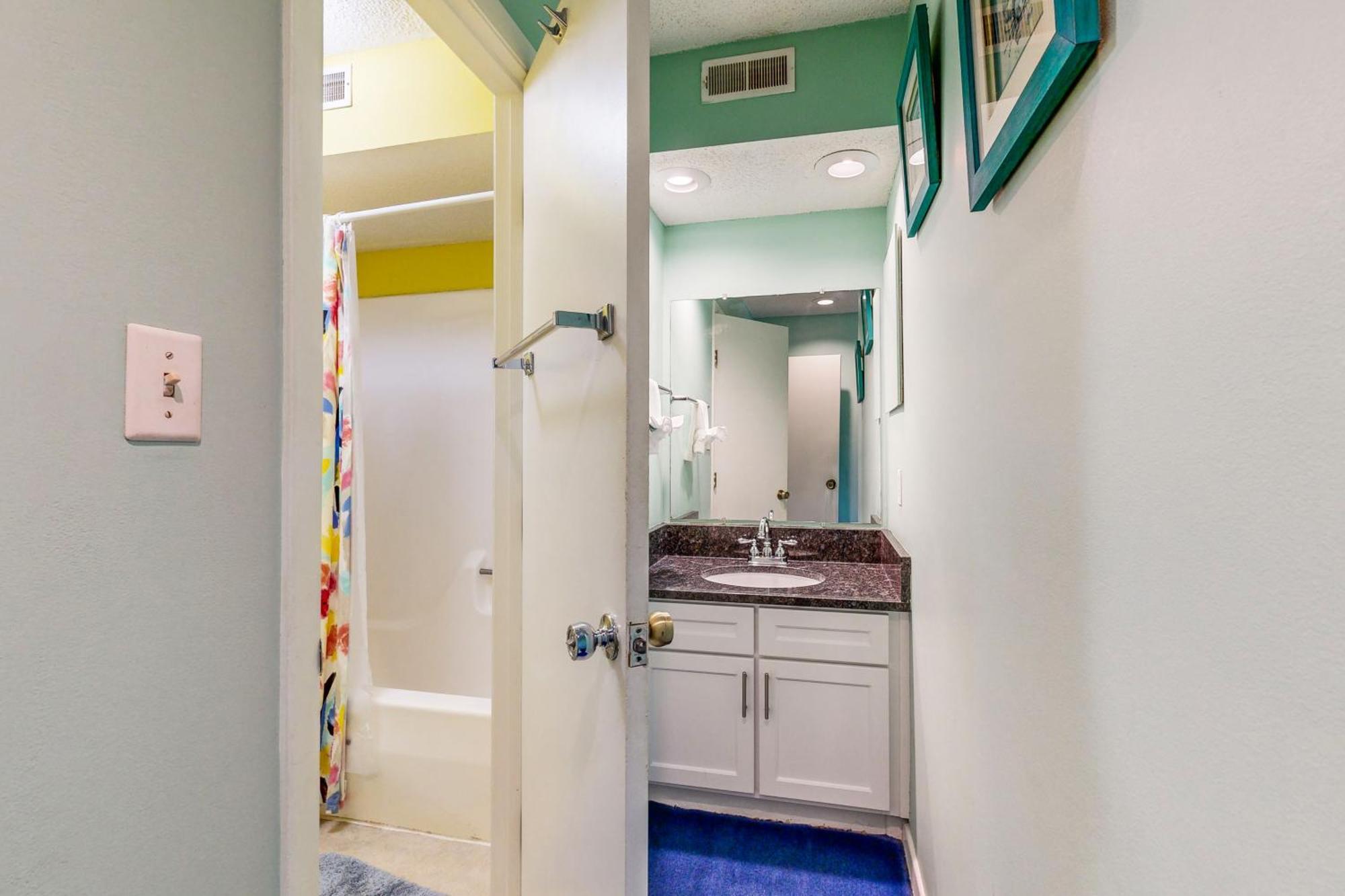 Apartment Summertree Village A-11 *