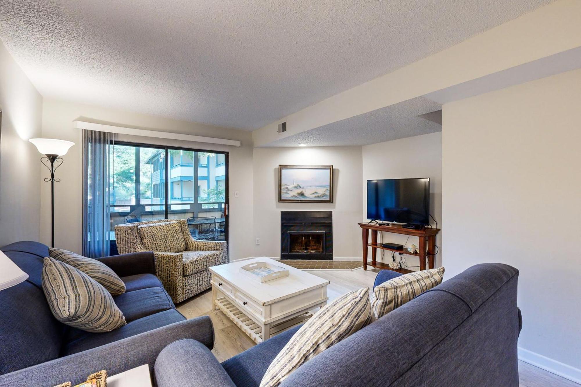 Apartment Summertree Village A-11 *