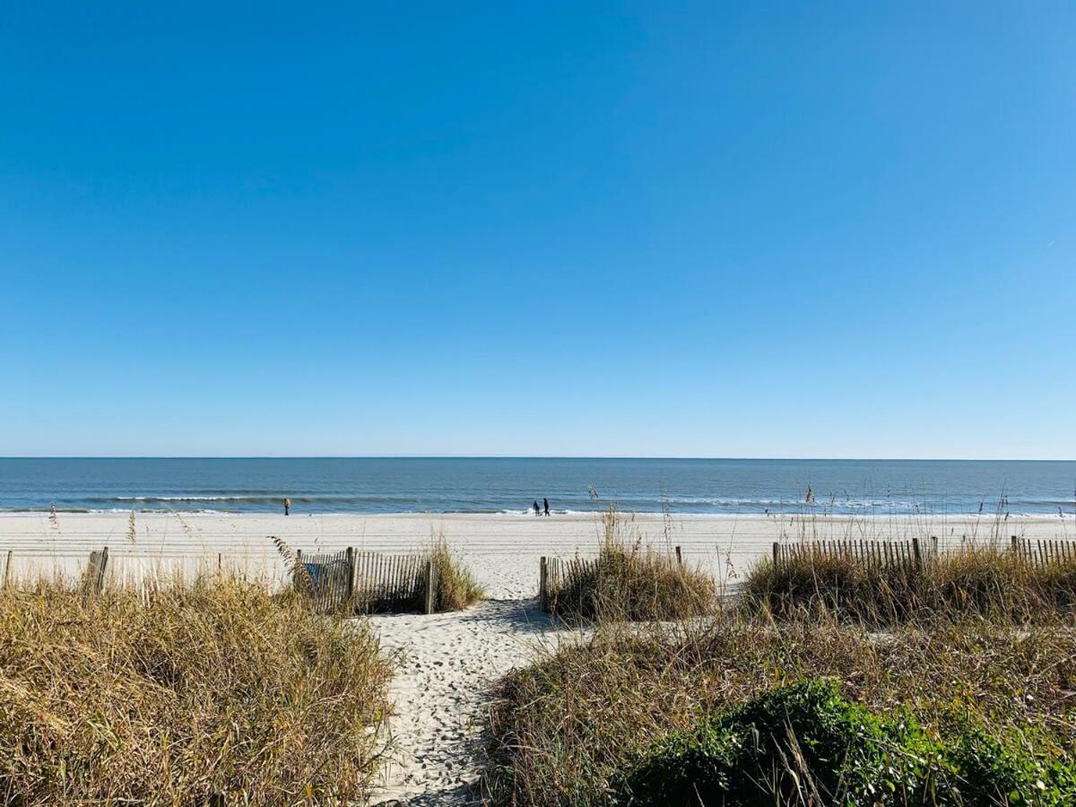 Apartment Castle #8 Ocean Front Great