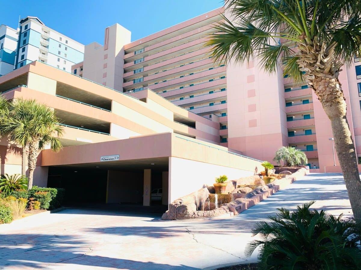 Castle #8 Ocean Front Great Apartment