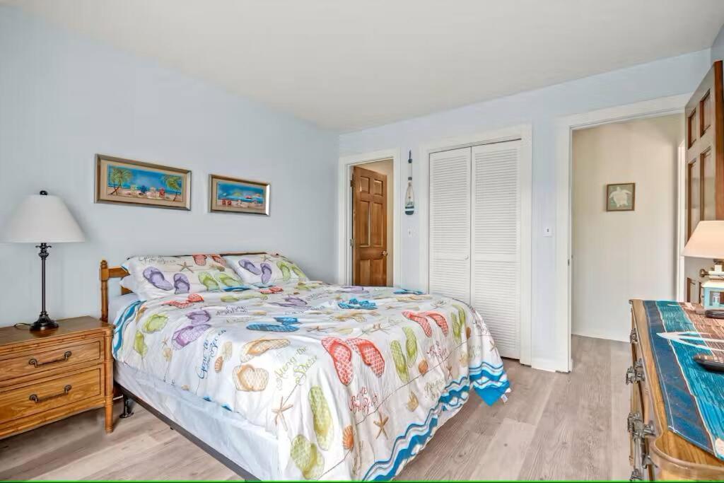 Apartment Shore Drive At Shipwatch Pointe Ii 2 Bed-2 Bath