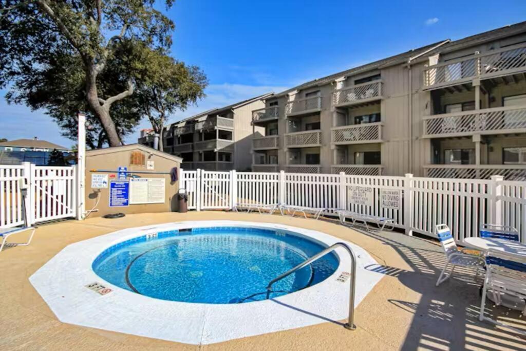 Shore Drive At Shipwatch Pointe Ii 2 Bed-2 Bath Apartment *