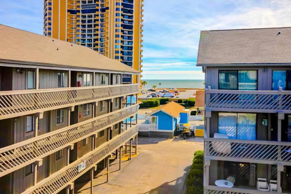 Shore Drive At Shipwatch Pointe Ii 2 Bed-2 Bath Apartment