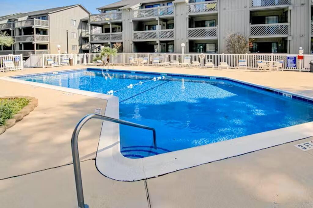 Shore Drive At Shipwatch Pointe Ii 2 Bed-2 Bath *