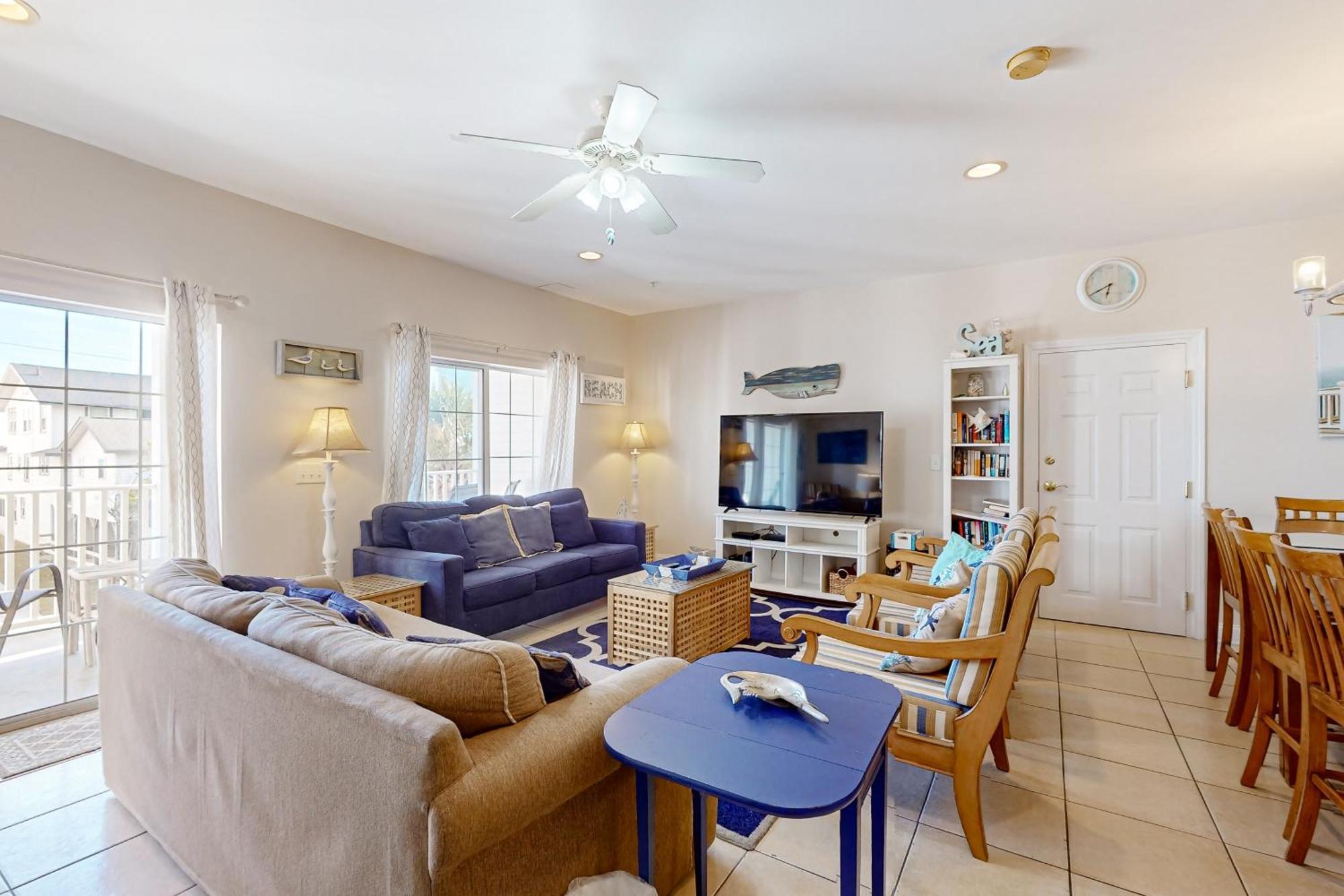 Coconut Grove 202 Apartment *