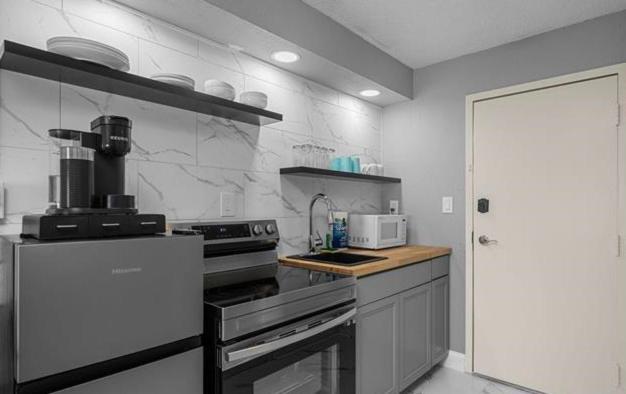 Sleek And Modern Double Queen Suite! Ocean Views- Sea Mist 51209 Holiday home *