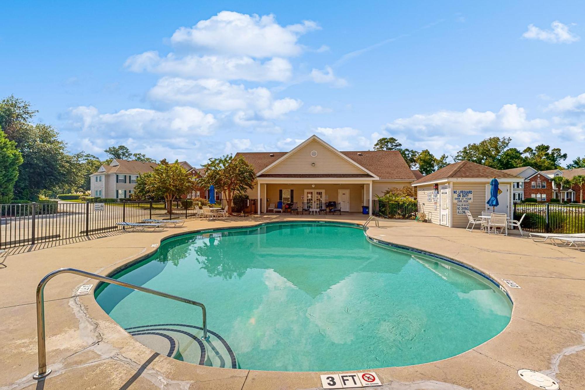 Apartment Sterling Pointe 120-a At Wachesaw Iii