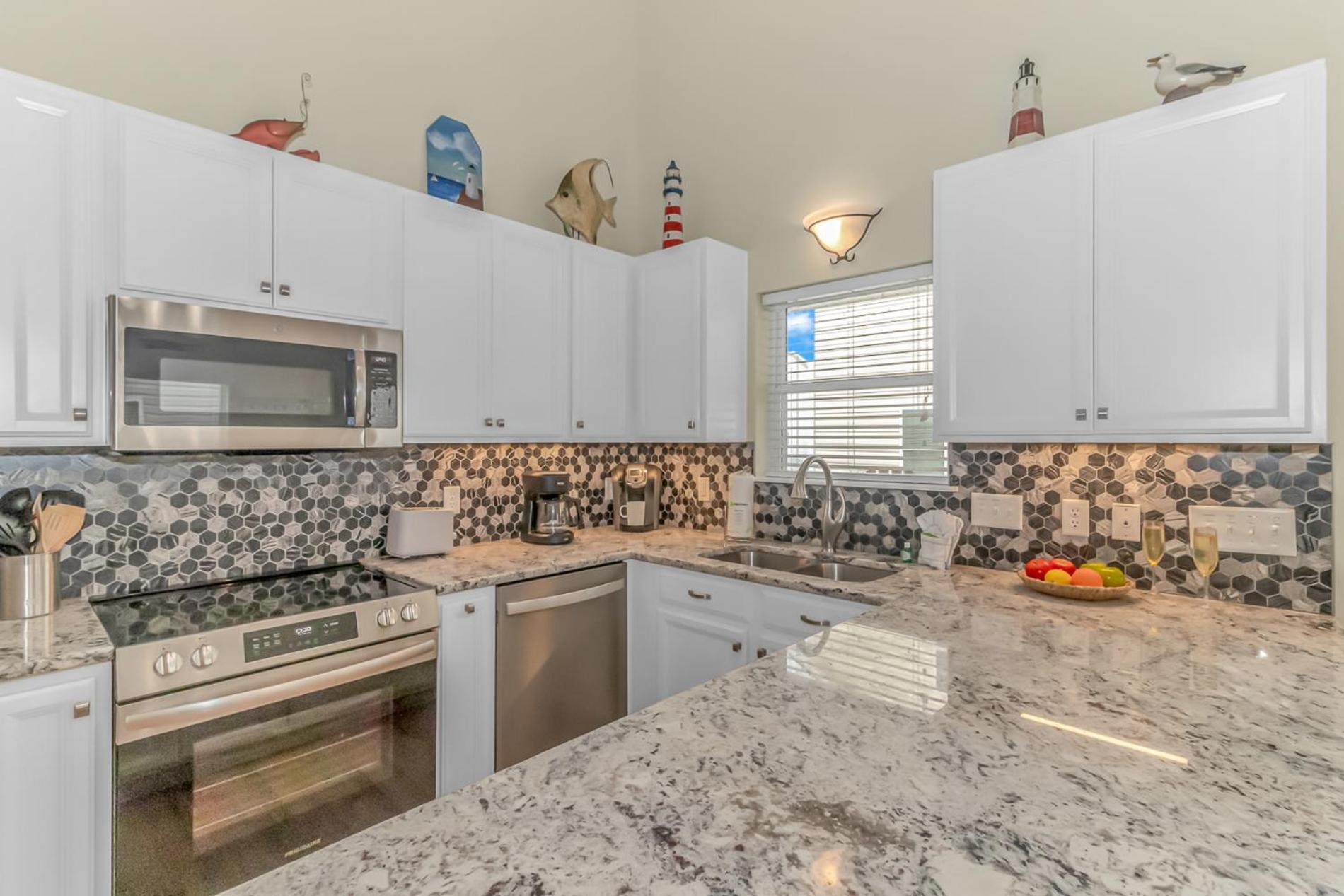 Stunning Ocean Lakes House- Arcade Games And More! 1076