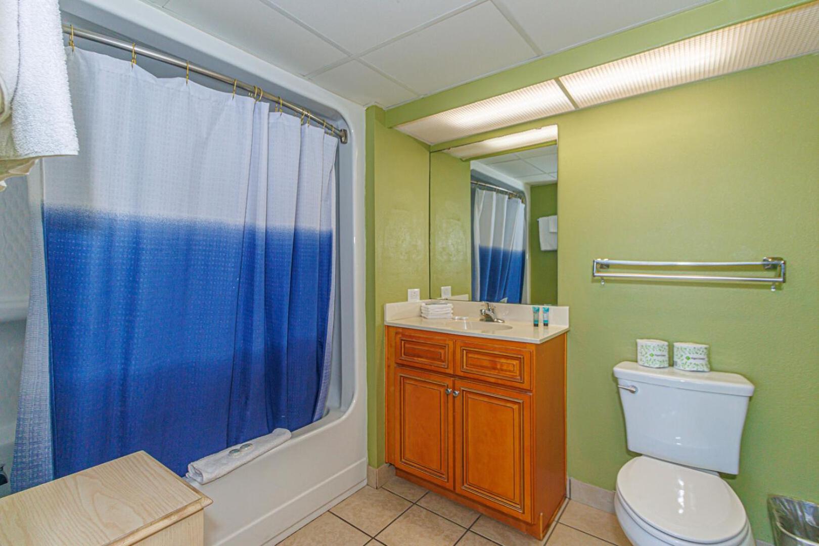 Holiday home Oceanfront 3 Bedroom Condo- Newly Renovated-compass Cove North 1416 *