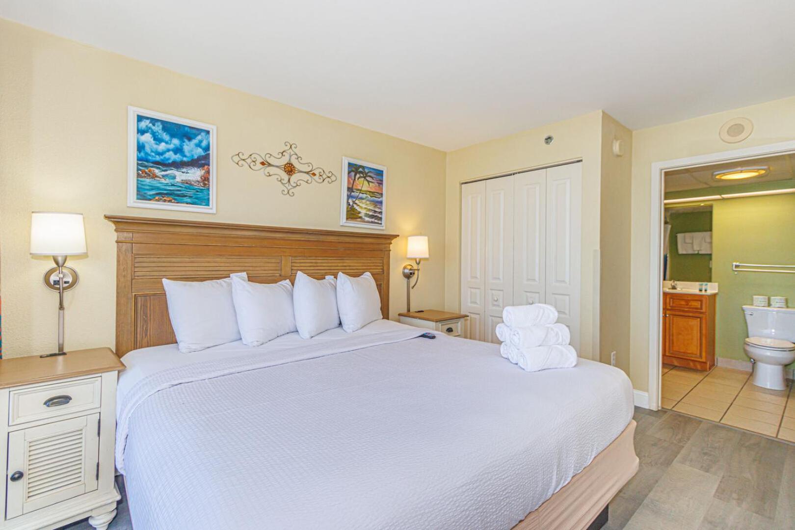 Oceanfront 3 Bedroom Condo- Newly Renovated-compass Cove North 1416 Holiday home Myrtle Beach