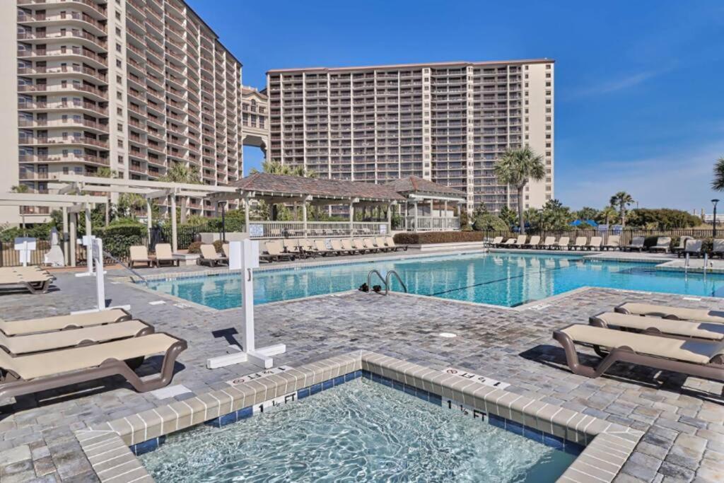 Off-season Rates! Indoor Pool And Hot Tub Apartment
