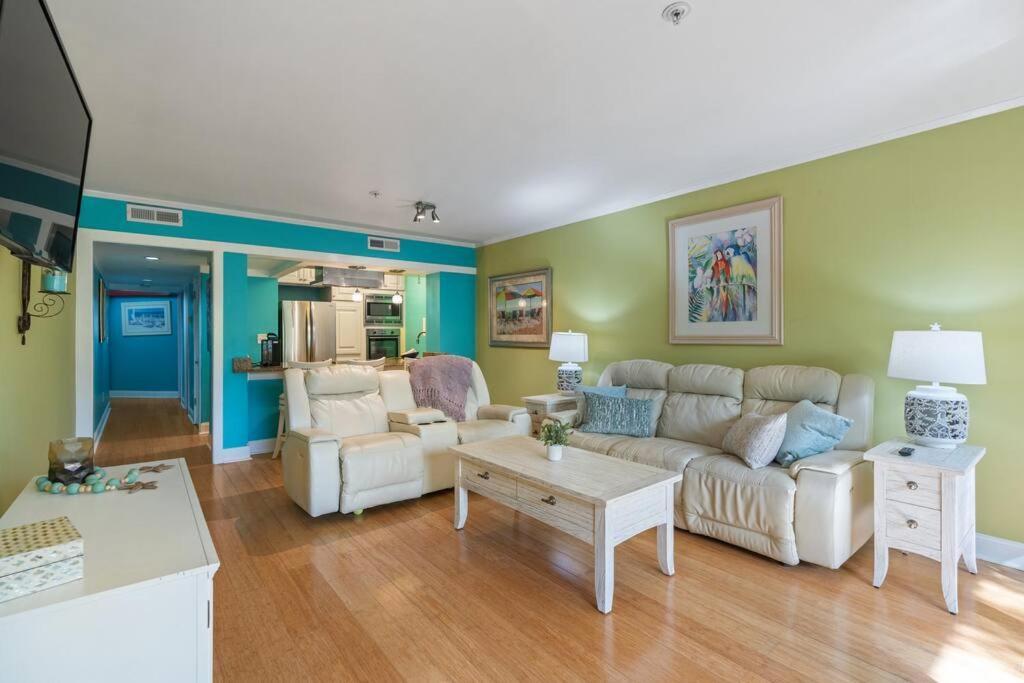 Off-season Rates! Indoor Pool And Hot Tub *
