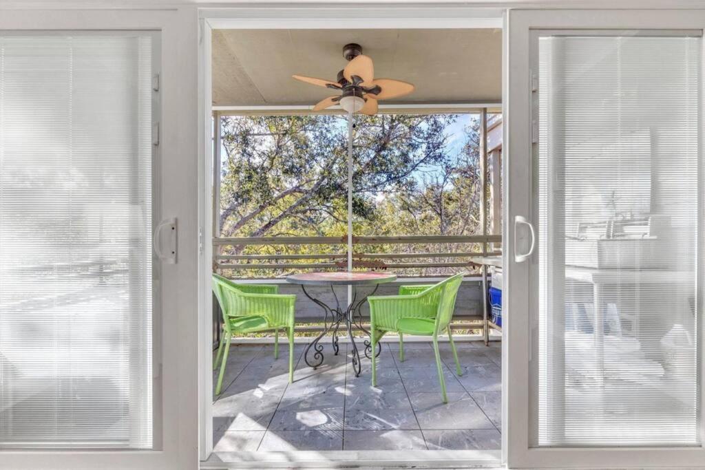 Apartment Off-season Rates! Indoor Pool And Hot Tub