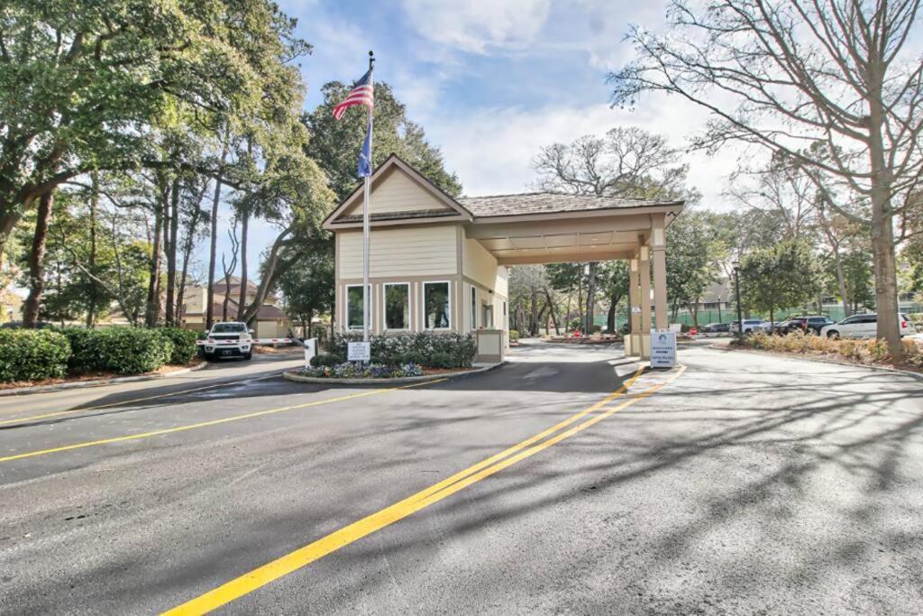 Off-season Rates! Indoor Pool And Hot Tub Apartment