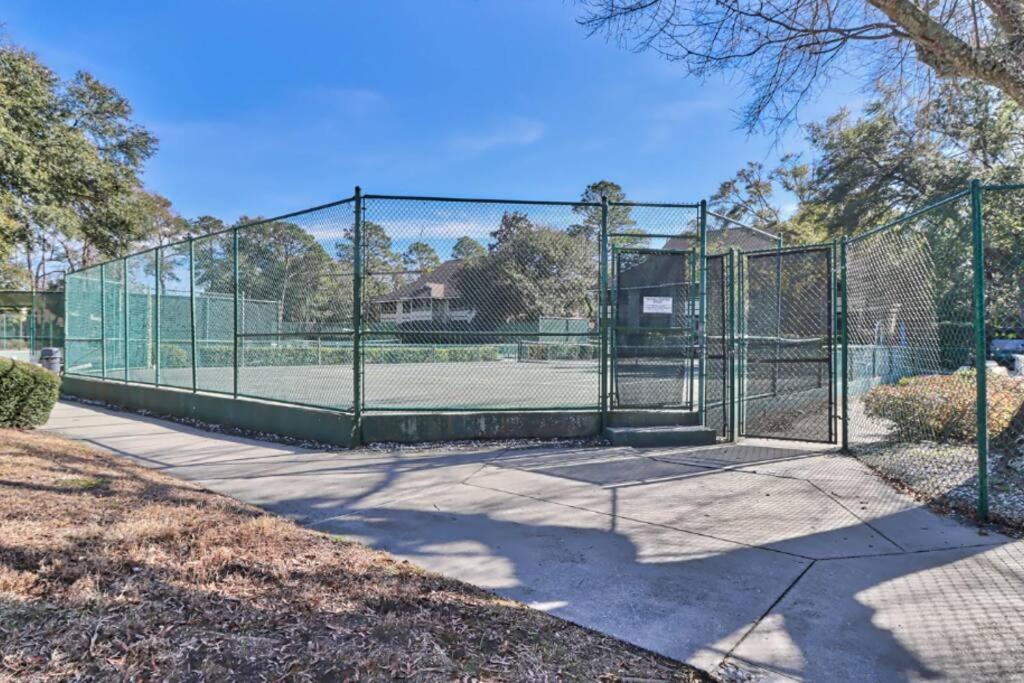 Off-season Rates! Indoor Pool And Hot Tub Apartment Myrtle Beach