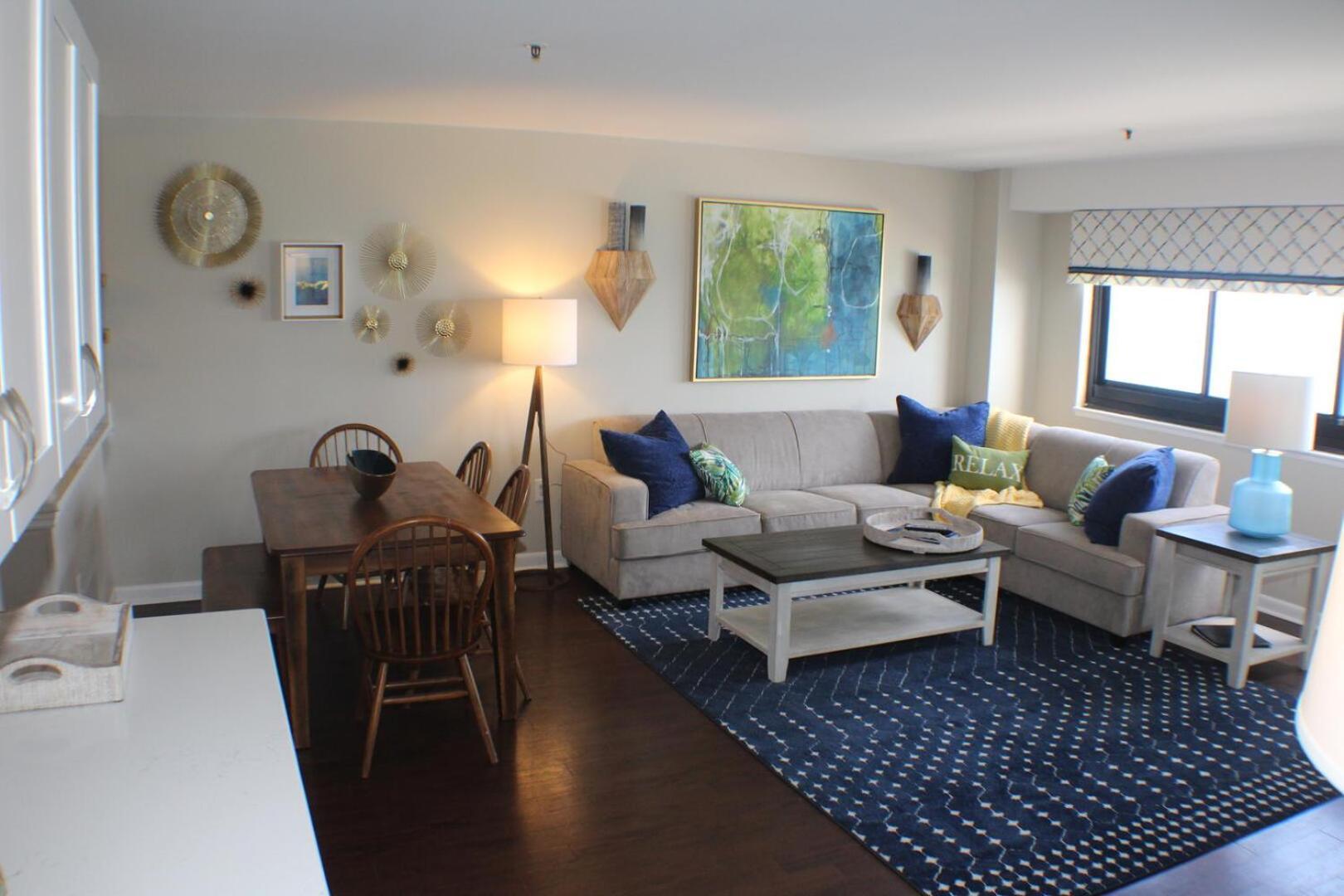 Ocean Breeze Escape! Apartment