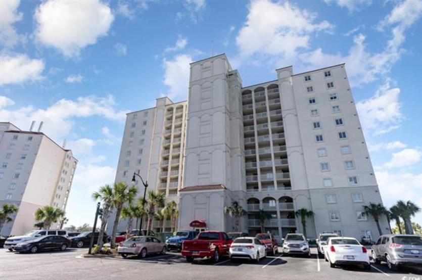 Marvelous King With Marina Views! Yacht Club 1-501 C *