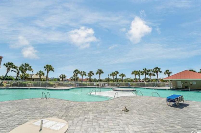 Marvelous King With Marina Views! Yacht Club 1-501 C Holiday home