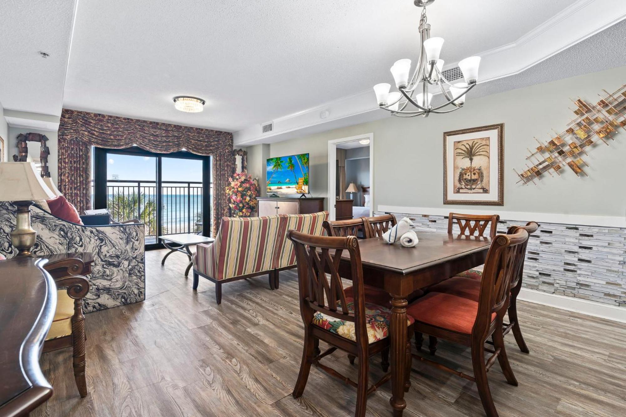 Stunning And Spacious 3 Bedroom Condo-immaculate Oceanfront Views! Anderson 211 Holiday home *