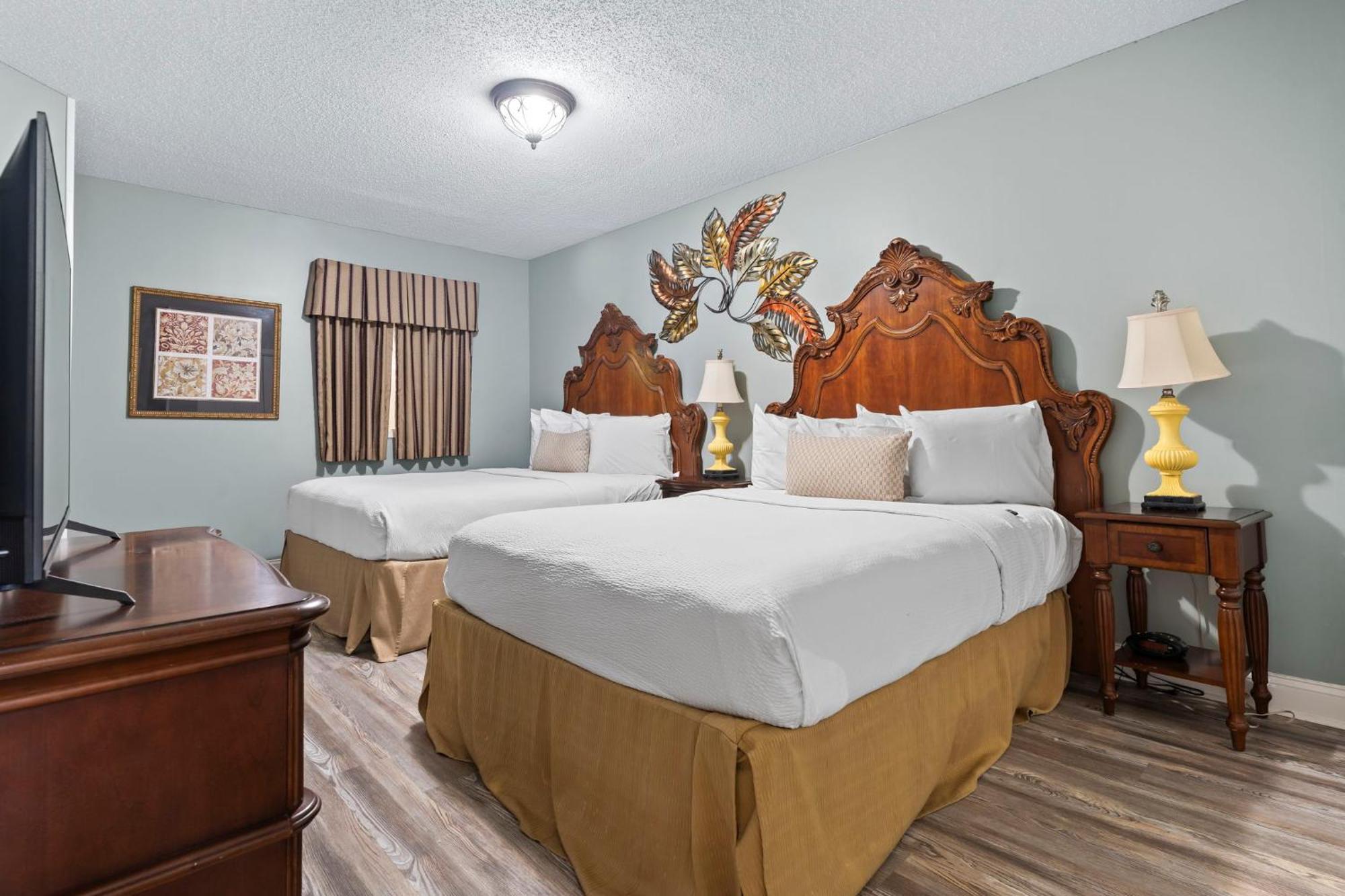 Stunning And Spacious 3 Bedroom Condo-immaculate Oceanfront Views! Anderson 211