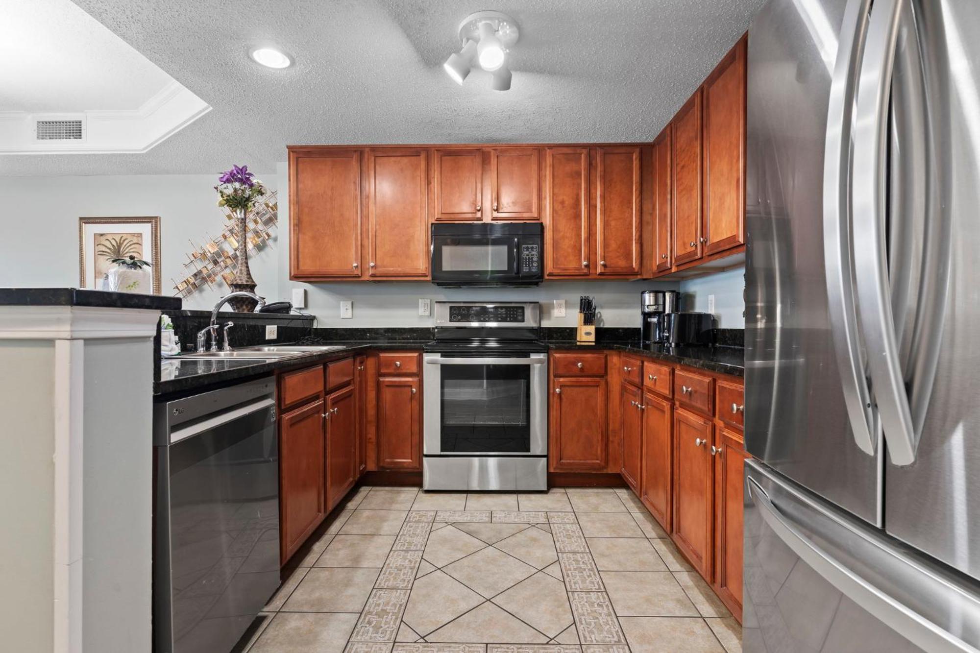 Stunning And Spacious 3 Bedroom Condo-immaculate Oceanfront Views! Anderson 211