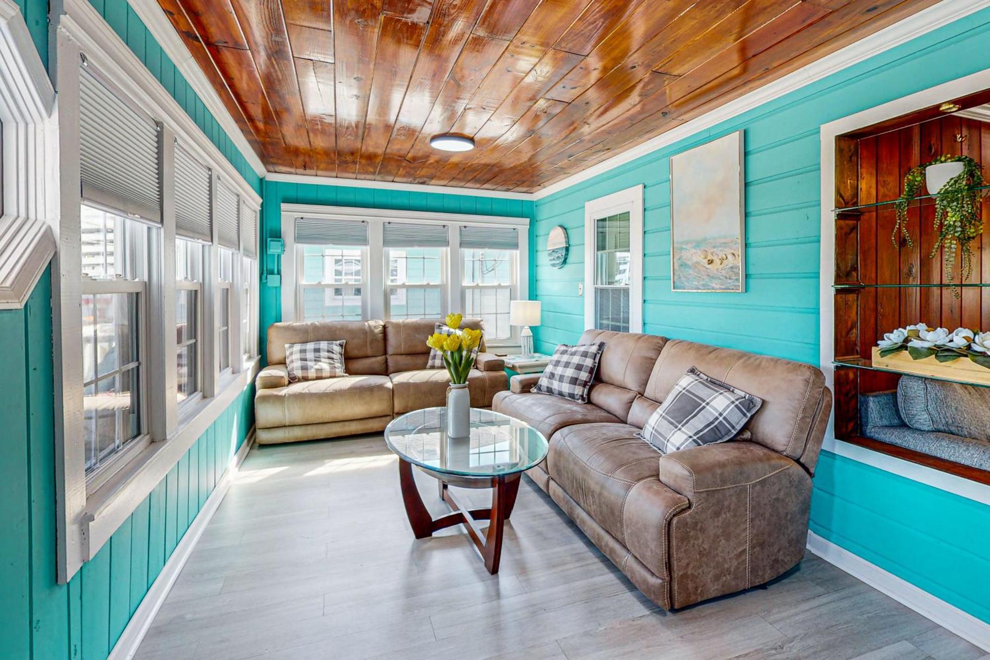 Flamingo House, Unit B Holiday home